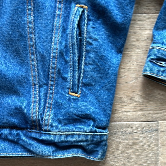 Vintage Levi Denim Jacket - Picture 6 of 10
